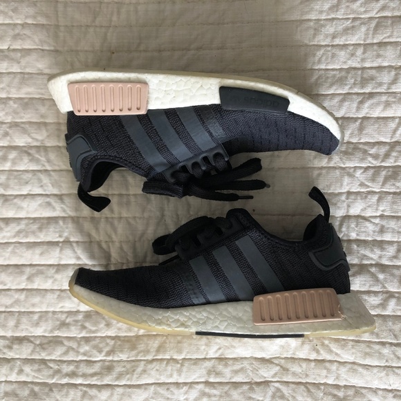 nmd r1 light pink